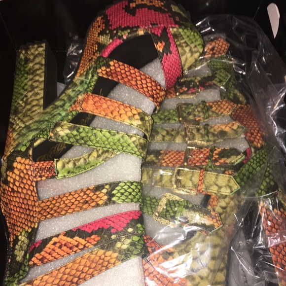 Heels - Picture 7 of 8